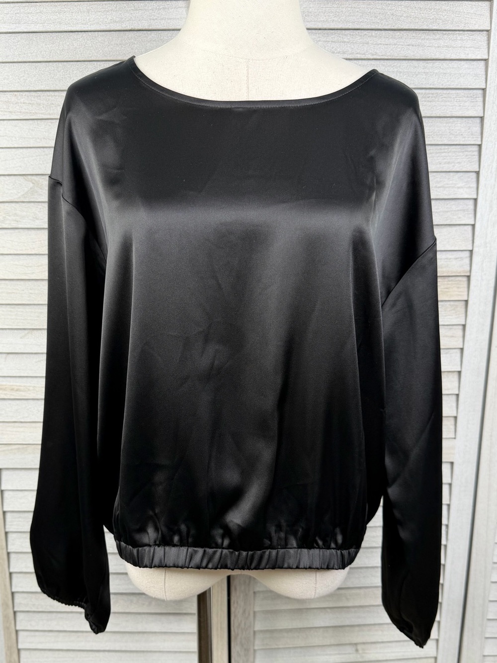 NICOLE MILLER Women's Black Satin Career Minimalist Boatneck Bubble Hem Blouse-L